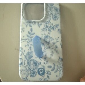 Blue and White Floral Phone Case for Elegant Protection